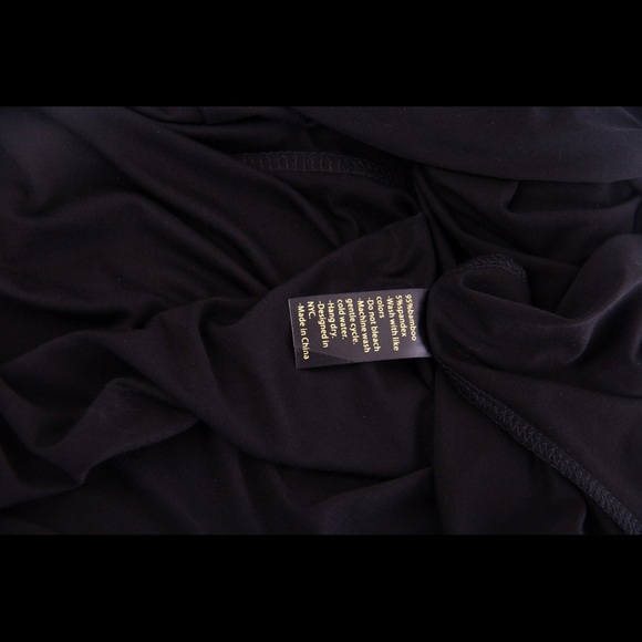 KING NEW YORK, V-NECK T-SHIRT, BLACK - Picture 4 of 14